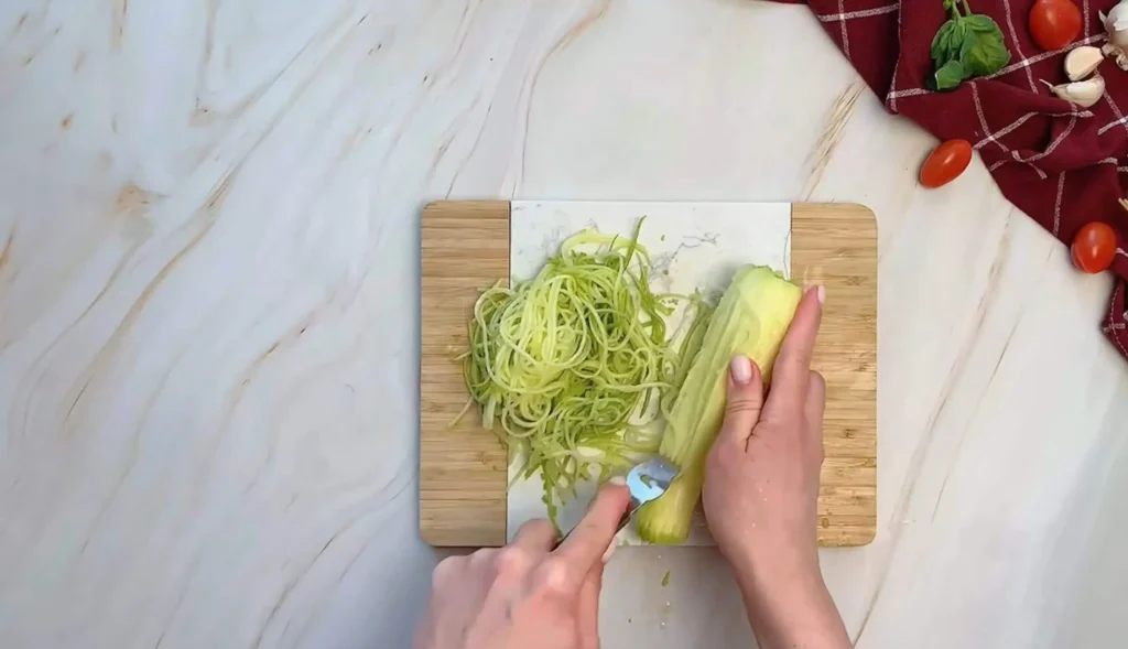 Zucchini Noodles with Pesto and Roasted Tomatoes